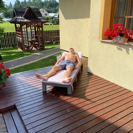 Vanessa U Podnoza Gor, Nad Jeziorem Czorsztynskim